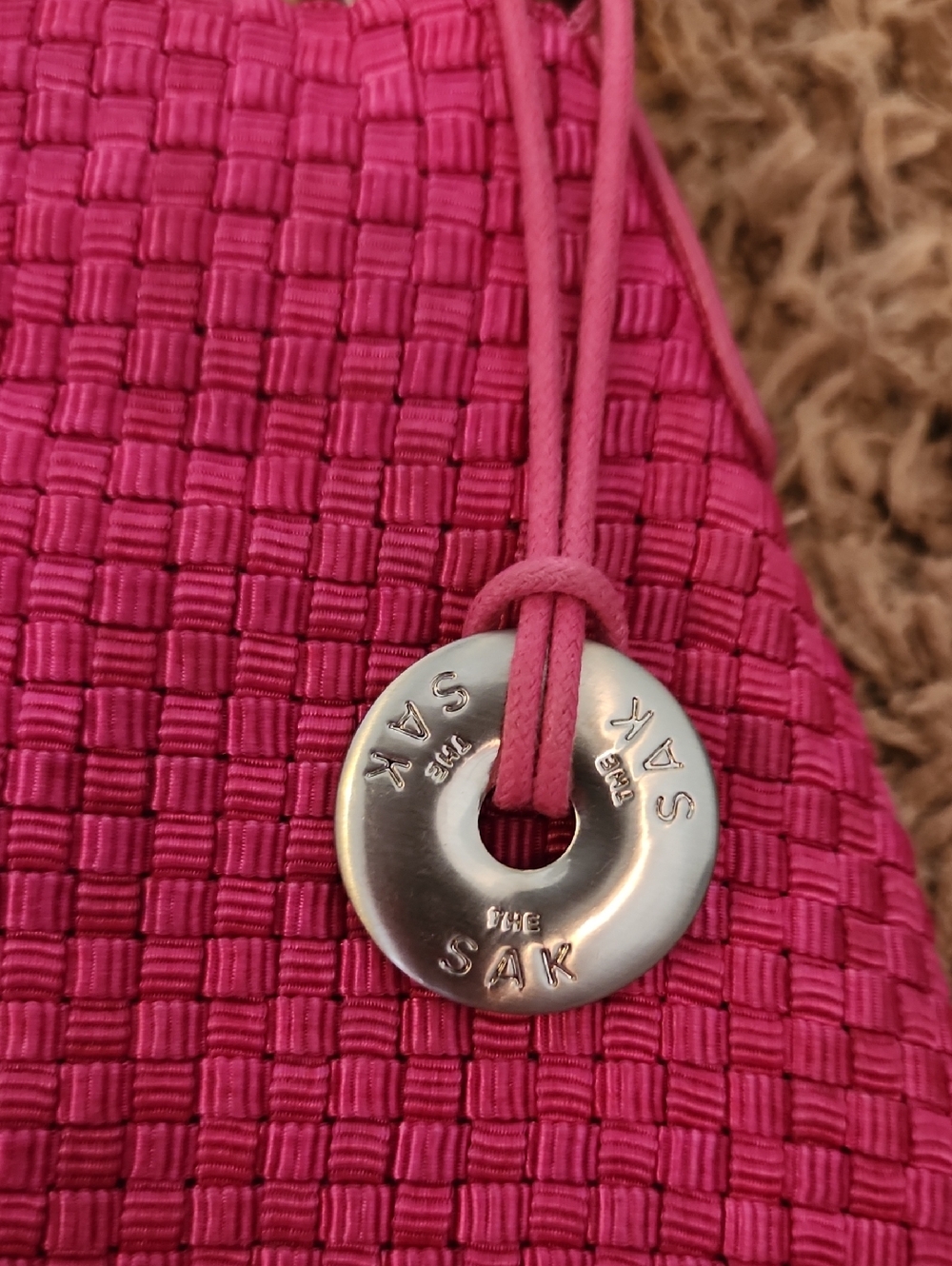 The Sak Hot Pink Woven Shoulder Bag Purse - Picture 2 of 4